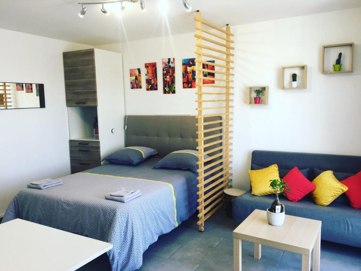 Suite Athena - Melun Gare Rer - Studio Avec Balcon Et Parking Exterior foto